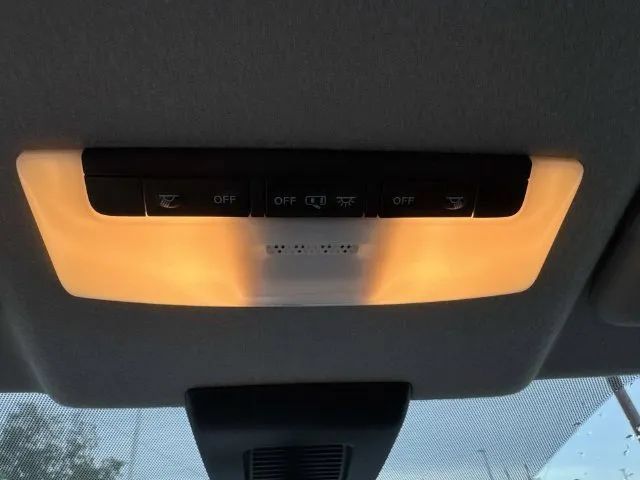 Certified 2025 Nissan Kicks Play S FWD image 39