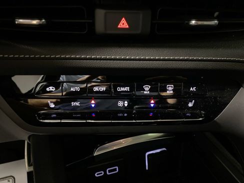 Certified 2023 Buick Envision Preferred w/ Sport Touring Package AWD/4WD image 18