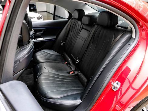 Used 2025 Mercedes-Benz E 350 Sedan image 39