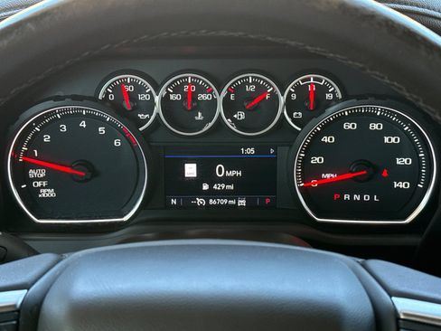 Used 2022 Chevrolet Silverado 1500 LTZ w/ LTZ Premium Package AWD/4WD image 37