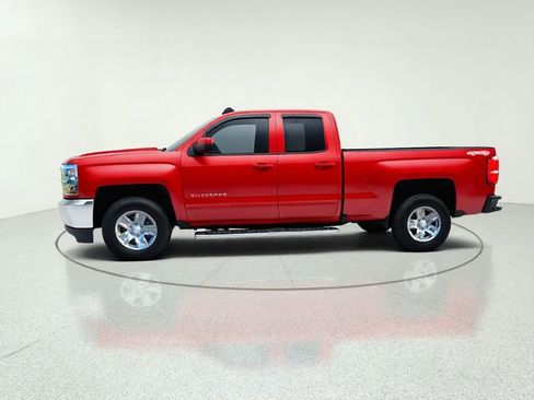 Used 2017 Chevrolet Silverado 1500 LT w/ All Star Edition AWD/4WD image 2