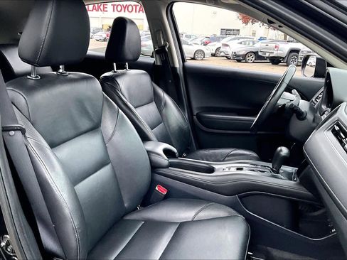 Used 2018 Honda HR-V EX-L image 8