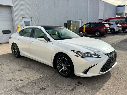 Used 2022 Lexus ES 350 w/ Premium Package image 8
