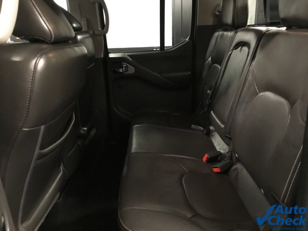 Used 2016 Nissan Frontier PRO-4X w/ Pro-4x Luxury Package AWD/4WD image 34