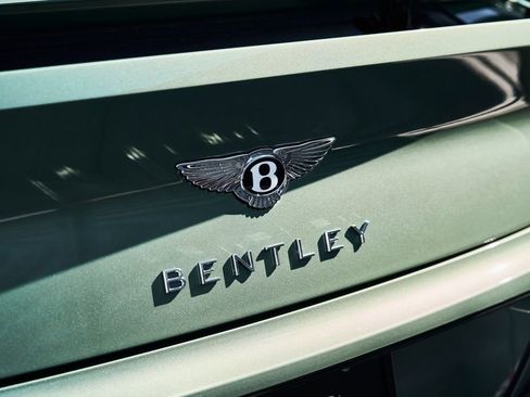 Used 2020 Bentley Continental GT AWD/4WD image 12