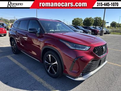 Used 2022 Toyota Highlander XSE