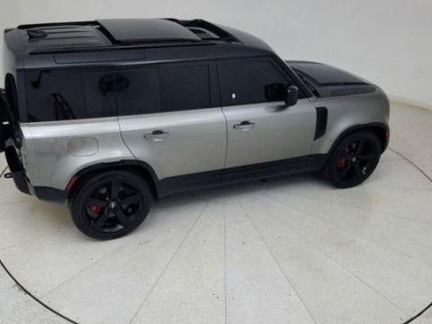 Used 2025 Land Rover Defender 110 X image 87