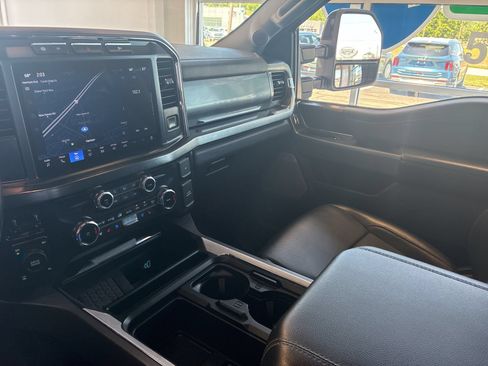 Used 2024 Ford F250 Lariat AWD/4WD image 24