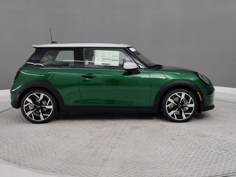 New 2026 MINI Cooper S image 4