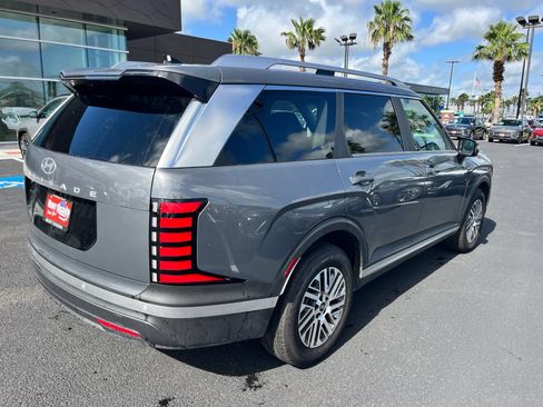 Certified 2026 Hyundai Palisade SEL FWD image 4