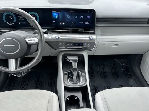 Used 2024 Hyundai Kona SEL image 13
