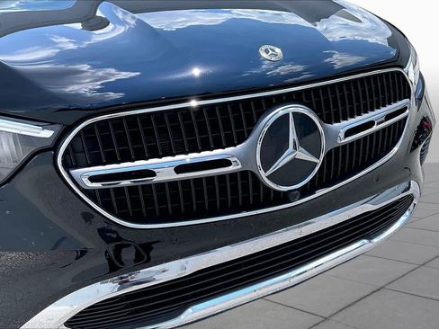 Used 2023 Mercedes-Benz GLC 300 4MATIC image 30