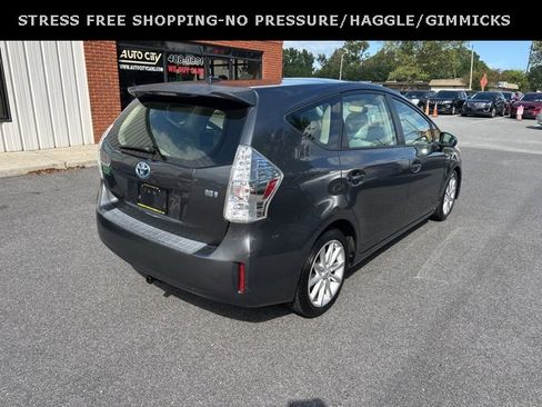 Used 2013 Toyota Prius V Five image 4