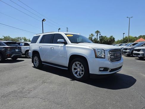 Used 2016 GMC Yukon SLT w/ Open Road Package RWD image 2