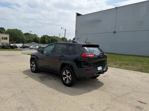 Used 2015 Jeep Cherokee Trailhawk w/ Comfort/Convenience Group AWD/4WD image 5
