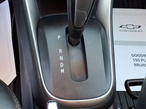 Used 2019 Chevrolet Trax LT w/ LT Convenience Package image 19