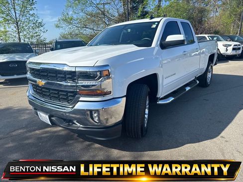 Used 2018 Chevrolet Silverado 1500 LT w/ All Star Edition AWD/4WD image 4