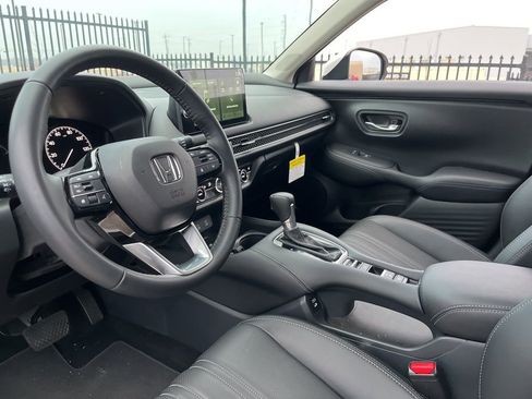 Certified 2026 Honda HR-V EX-L image 17