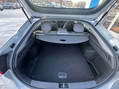 Used 2022 Hyundai Ioniq SE image 35