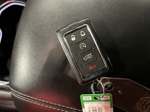 Used 2024 Jeep Grand Cherokee Altitude image 22