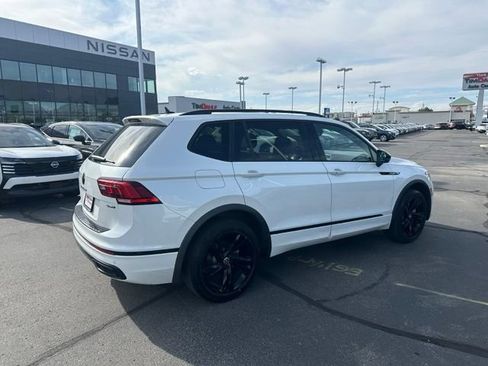 Used 2024 Volkswagen Tiguan SE R-Line AWD/4WD image 12
