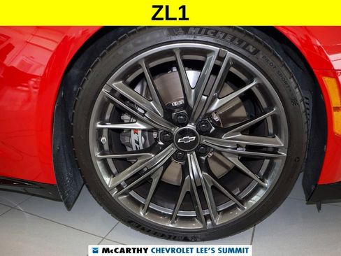 Used 2021 Chevrolet Camaro ZL1 RWD image 12