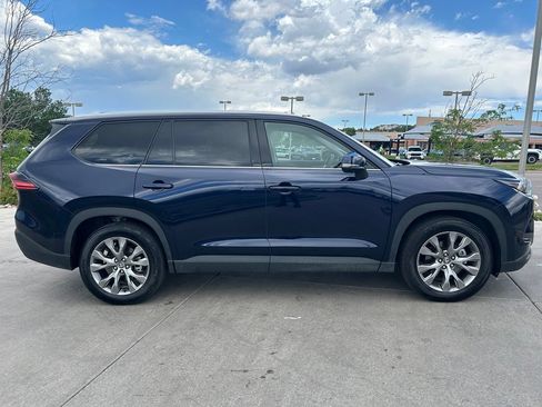 Used 2025 Toyota Grand Highlander AWD Hybrid image 10