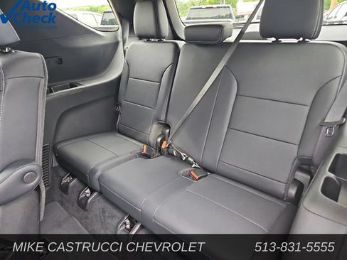 Used 2026 Chevrolet Traverse LT AWD/4WD image 28