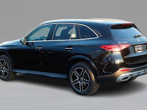 New 2026 Mercedes-Benz GLC 300 GLC 300 image 6