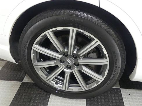 Used 2019 Audi Q7 3.0T Prestige w/ Prestige Package AWD/4WD image 17