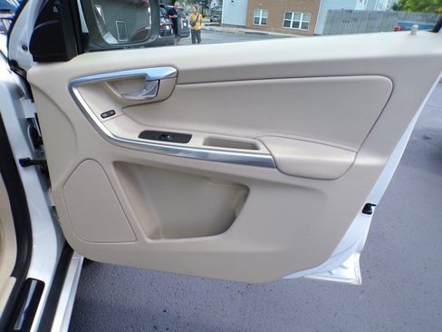 Used 2015 Volvo XC60 T6 AWD/4WD image 20