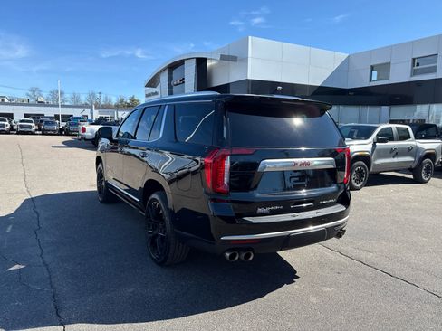 Used 2022 GMC Yukon Denali image 3