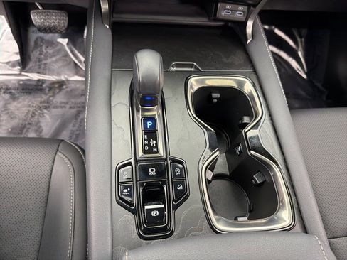 Used 2025 Lexus RX 350 Premium w/ Kick Sensor & Tow Package image 16