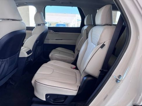 Used 2024 Hyundai Palisade Limited AWD/4WD image 12