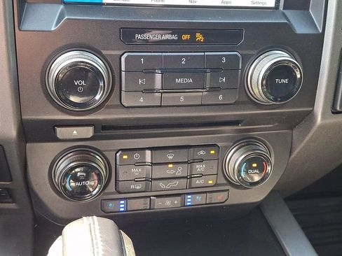 Used 2018 Ford F150 Raptor w/ Equipment Group 802A Luxury AWD/4WD image 15
