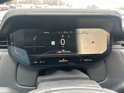 Used 2023 Land Rover Range Rover SE image 14