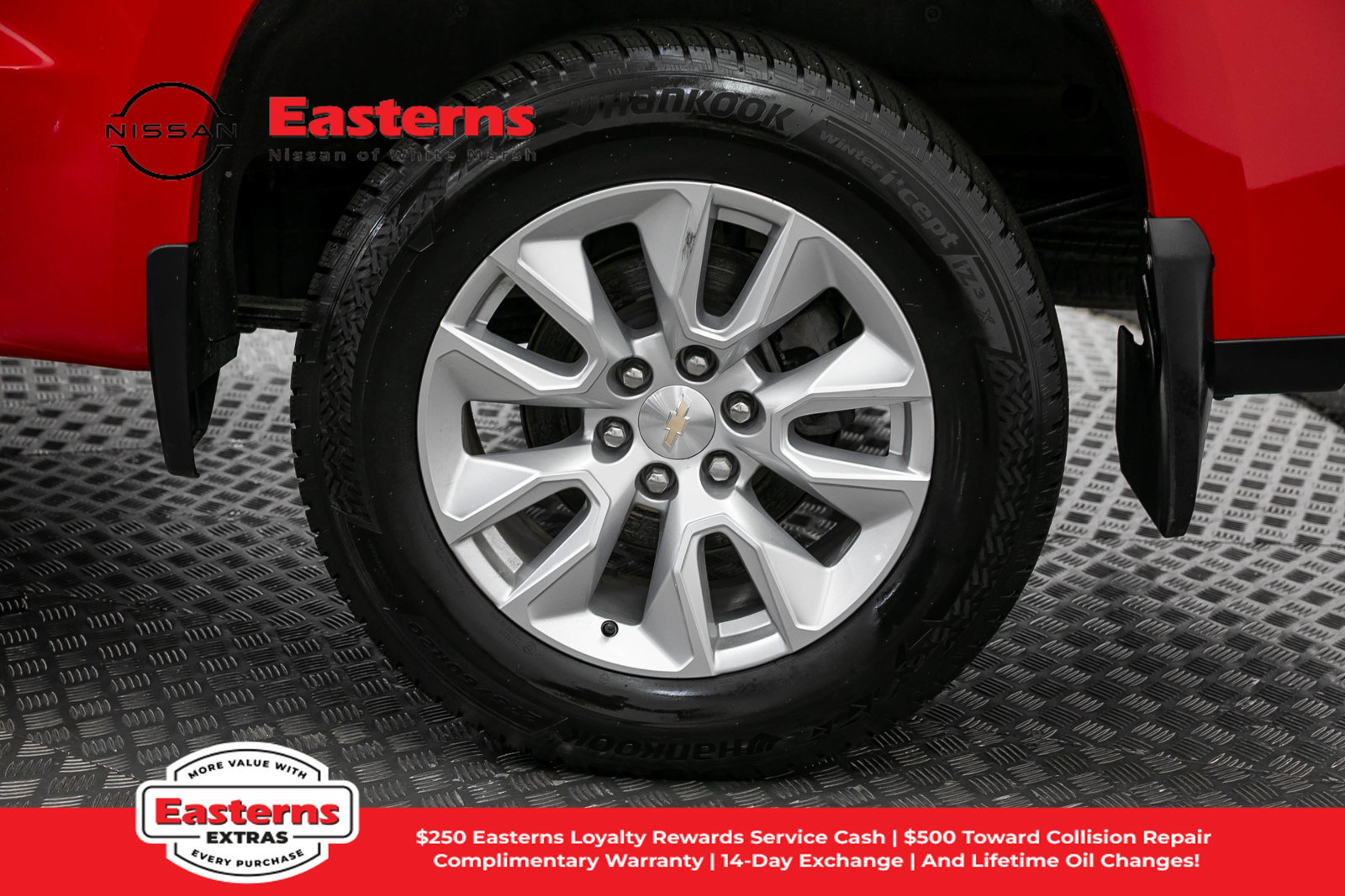 Used 2024 Chevrolet Silverado 1500 Custom AWD/4WD image 32