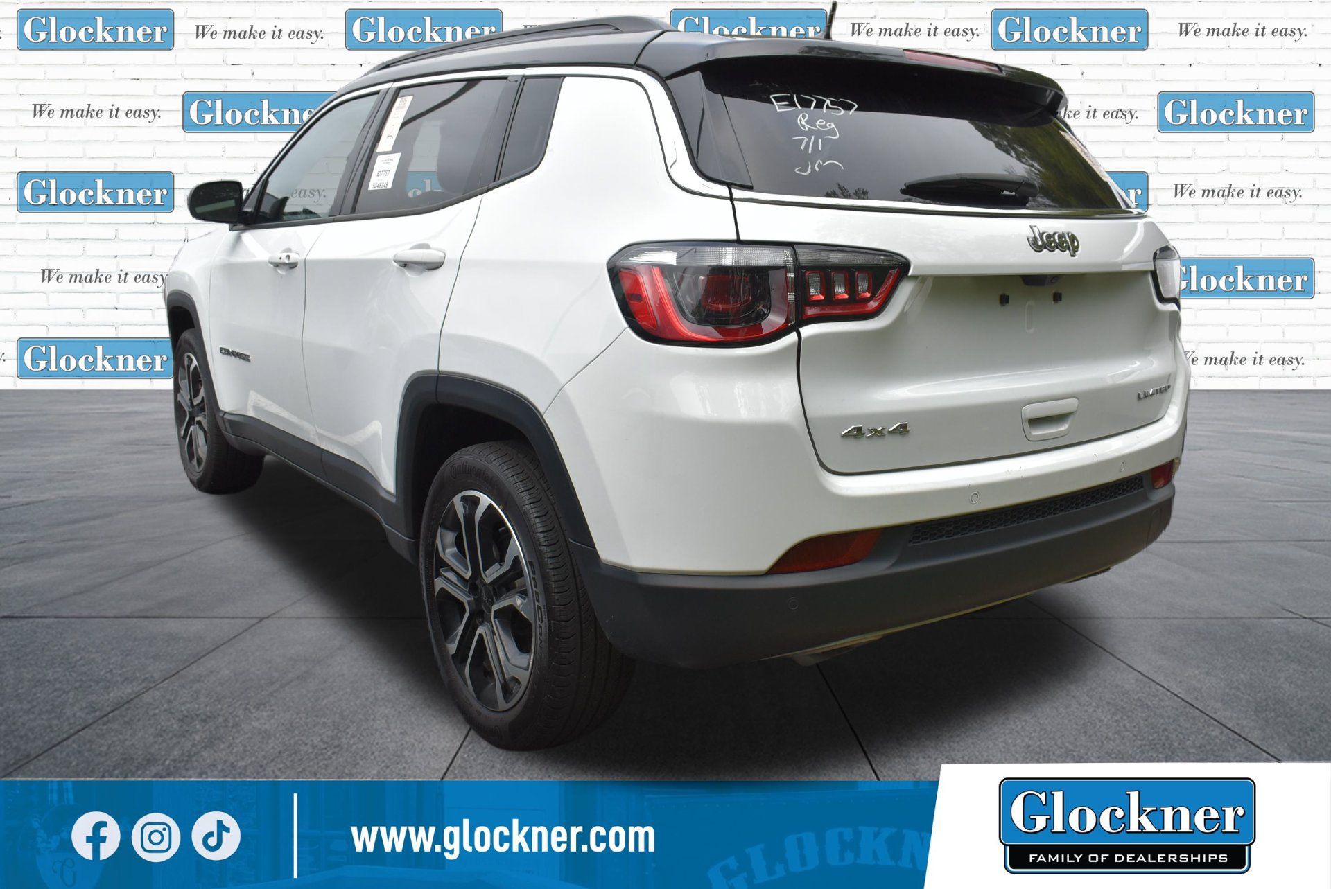 Used 2023 Jeep Compass Limited AWD/4WD image 7