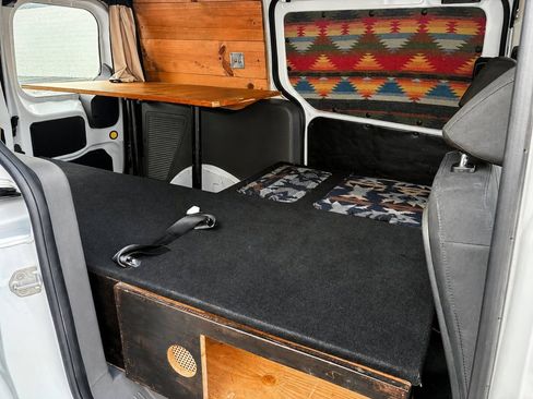 Used 2020 Ford Transit Connect XL FWD image 18