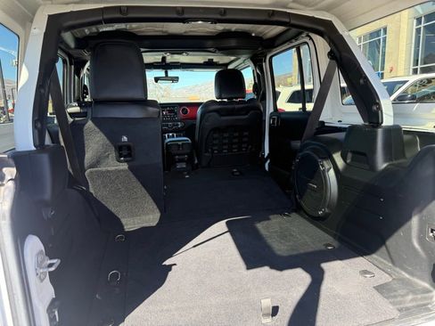 Used 2020 Jeep Wrangler Unlimited Rubicon AWD/4WD image 15