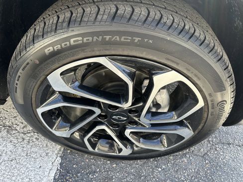 Used 2024 Chevrolet Trax RS w/ Sunroof Package image 6