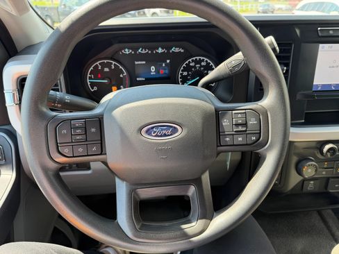 Used 2023 Ford F450 XLT AWD/4WD image 17