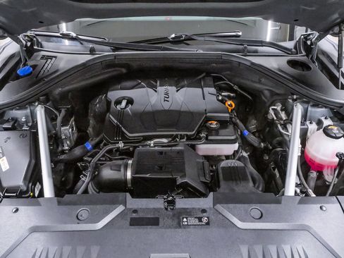 Certified 2023 Genesis GV70 2.5T AWD/4WD image 31