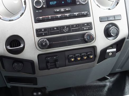 Used 2015 Ford F550 4x4 Crew Cab Super Duty image 29