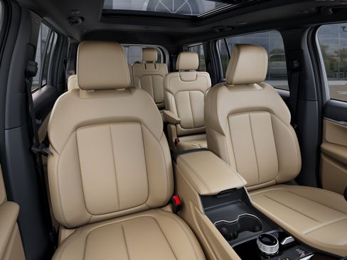 New 2026 Jeep Grand Cherokee L Limited w/ Limited Altitude Package AWD/4WD image 42