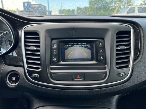Used 2015 Chrysler 200 C FWD image 20