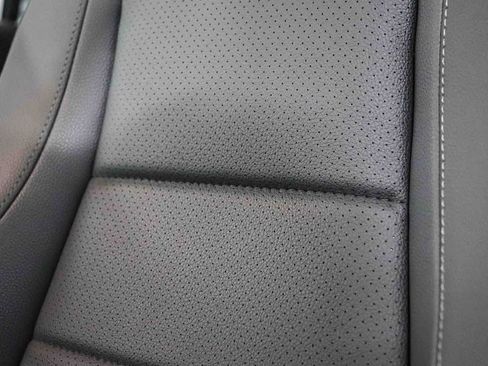 Used 2025 Mercedes-Benz GLS 450 4MATIC image 25