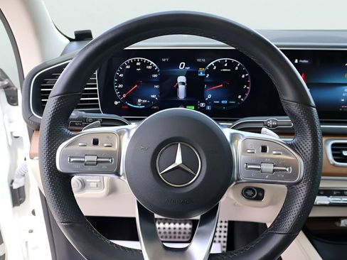 Used 2022 Mercedes-Benz GLS 450 4MATIC image 31