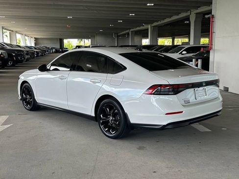 Used 2025 Honda Accord SE image 3