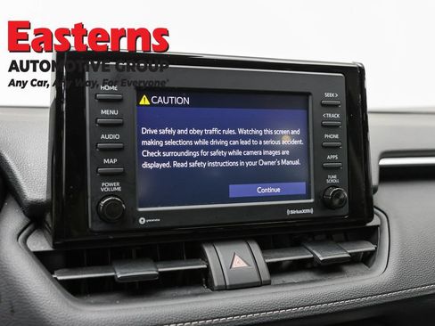 Used 2022 Toyota RAV4 LE AWD/4WD image 19